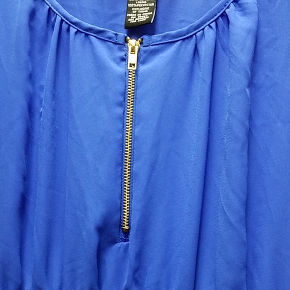 Dress - Picture 3 of 4